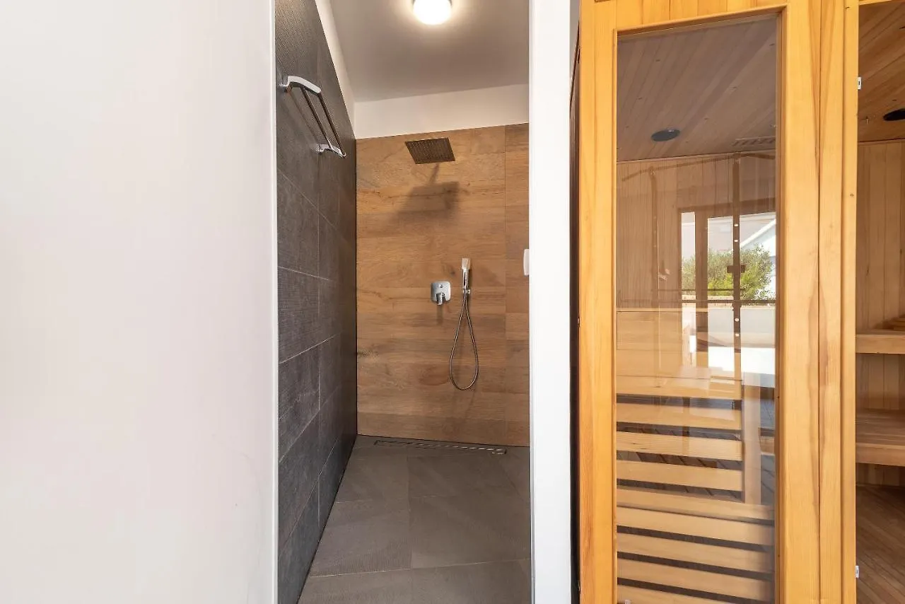 Villalux2022 Mit Pool Beheizt Trogir 0*,  Croatia