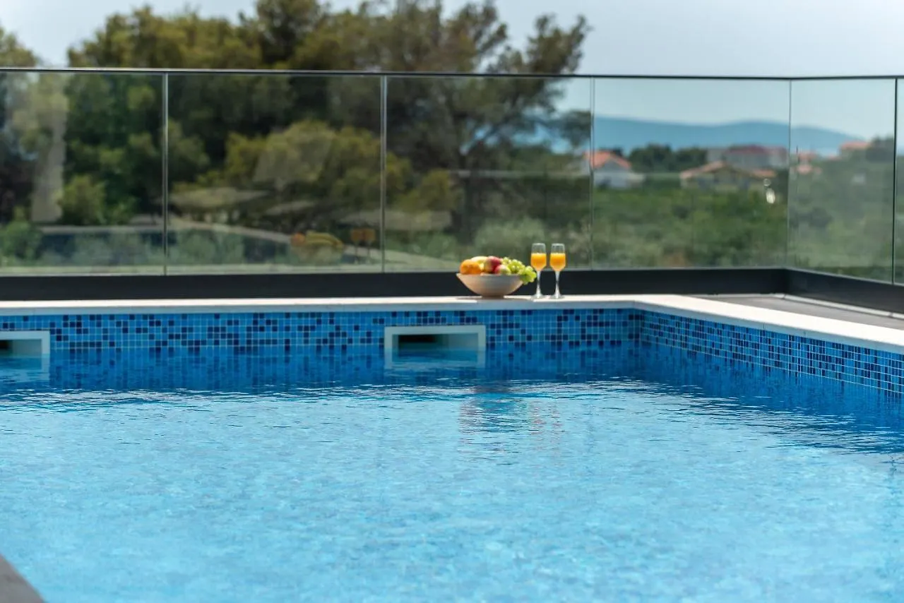 Villalux2022 Mit Pool Beheizt Trogir